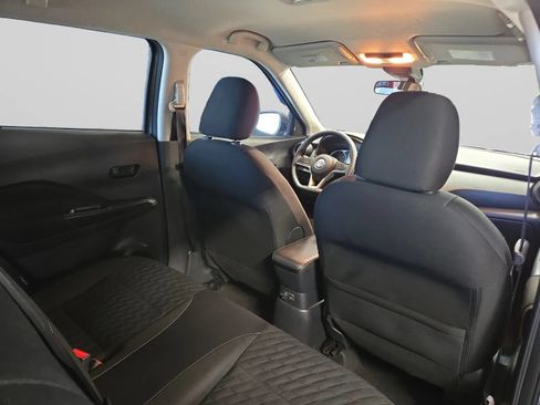 Used 2022 Nissan Kicks S FWD image 29