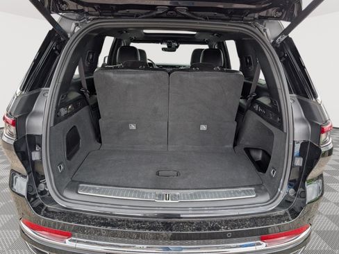 Used 2023 Jeep Grand Cherokee L Overland AWD/4WD image 14