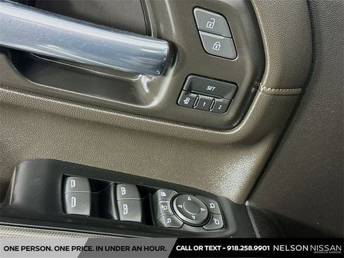 Used 2022 GMC Sierra 2500 AT4 w/ AT4 Premium Plus Package image 18