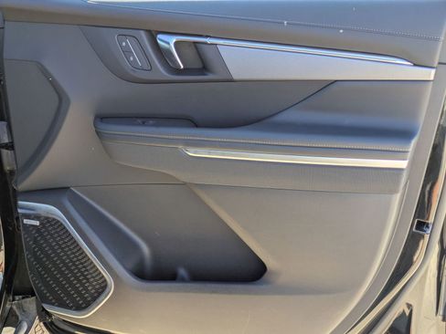 Used 2025 Buick Enclave Sport Touring image 29