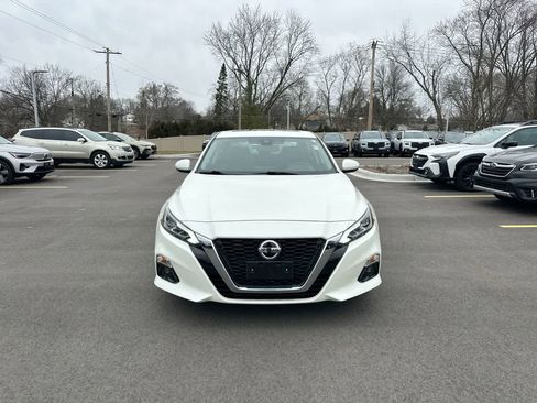 Used 2019 Nissan Altima 2.5 SV image 16