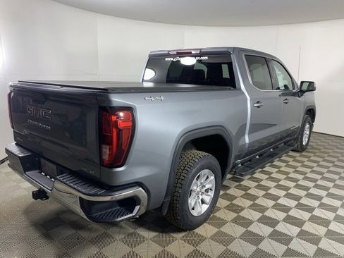 Used 2019 GMC Sierra 1500 SLE w/ SLE Value Package image 5