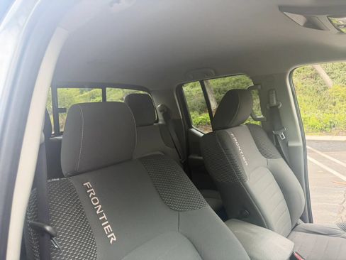 Used 2017 Nissan Frontier Desert Runner RWD image 20