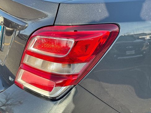 Used 2020 Chevrolet Sonic LT w/ Convenience Package image 30