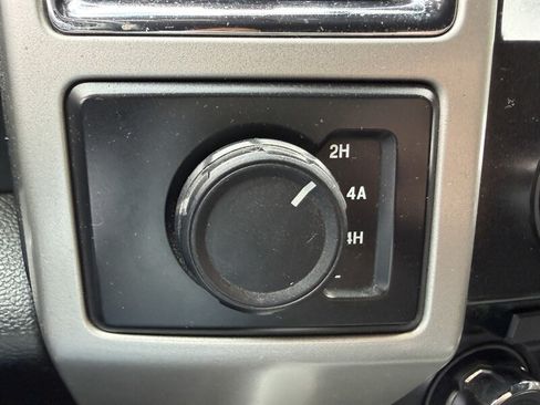 Used 2015 Ford F150 Lariat AWD/4WD image 28