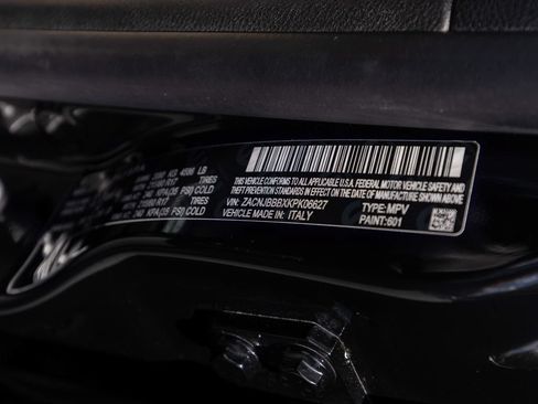 Used 2019 Jeep Renegade Latitude w/ Cold Weather Group AWD/4WD image 16