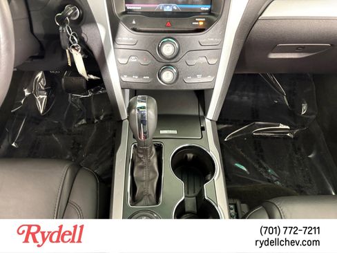 Used 2015 Ford Explorer XLT w/ Equipment Group 202A image 15