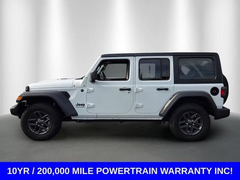 Used 2025 Jeep Wrangler Unlimited Sport AWD/4WD image 2