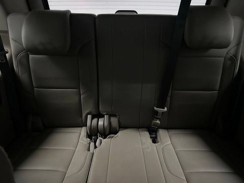 Used 2019 Chevrolet Tahoe LT RWD image 14