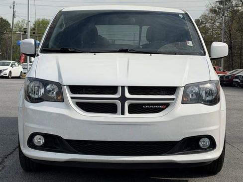 Used 2019 Dodge Grand Caravan GT FWD image 3