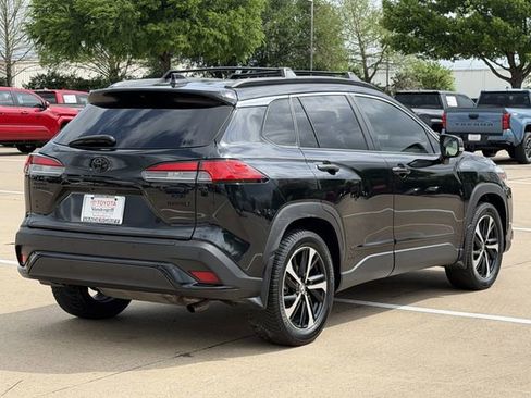 Used 2024 Toyota Corolla Cross XSE w/ Convenience Package image 4