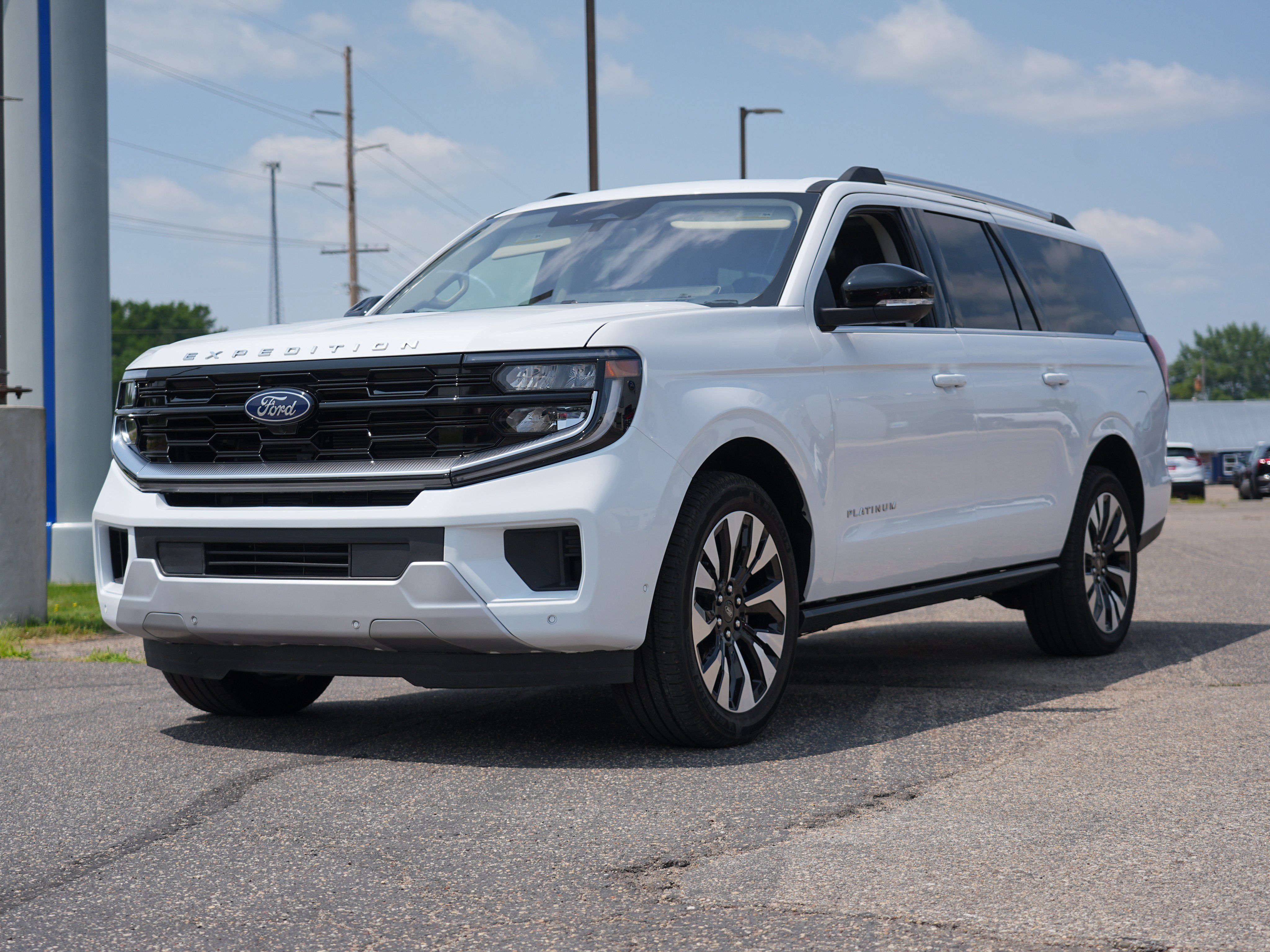 Used 2025 Ford Expedition Max Platinum w/ Driver's Package AWD/4WD image 8