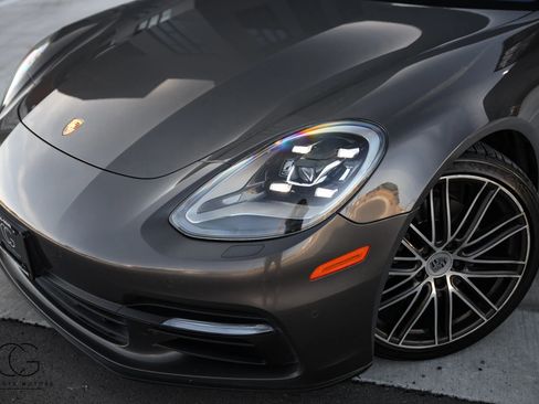Used 2018 Porsche Panamera 4S image 5