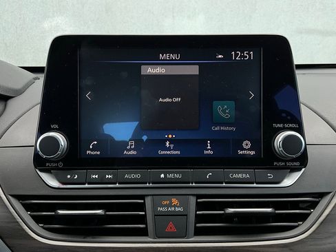 Used 2025 Nissan Altima 2.5 SV image 28