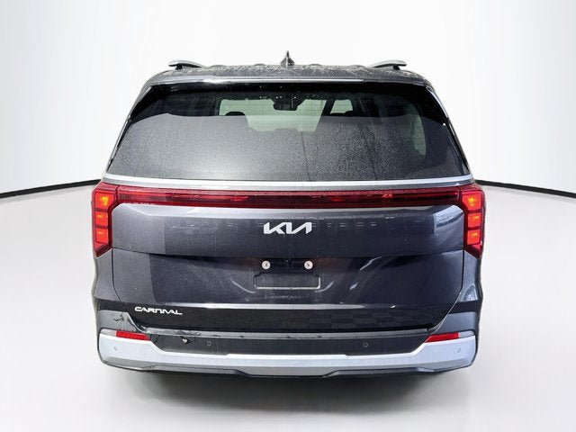 Certified 2026 Kia Carnival EX FWD image 6
