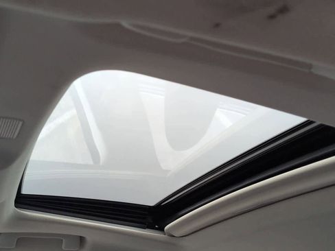 Used 2024 Lexus ES 300h Ultra Luxury image 19