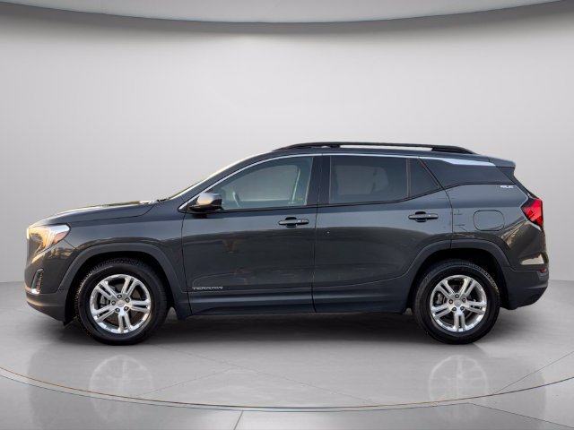 Used 2018 GMC Terrain SLE w/ Driver Convenience Package FWD image 3