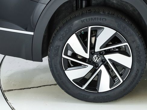 New 2026 Volkswagen Atlas SEL image 52