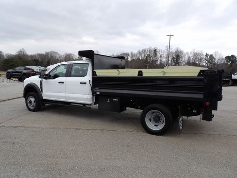 Used 2024 Ford F550 image 16