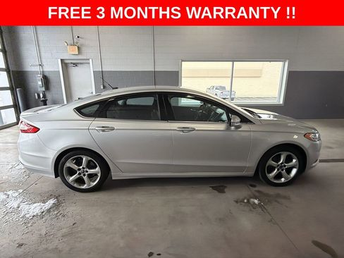 Used 2016 Ford Fusion SE w/ Equipment Group 201A image 30