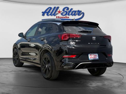 Used 2025 Buick Encore GX Sport Touring FWD image 8