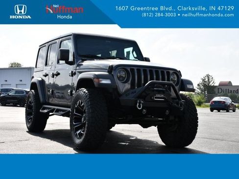 Used 2018 Jeep Wrangler Unlimited Sport S AWD/4WD image 1