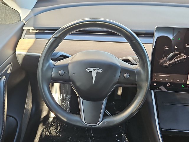 Used 2018 Tesla Model 3 Long Range RWD image 14