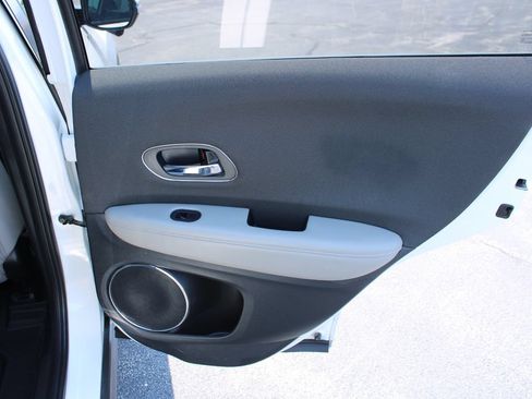 Used 2022 Honda HR-V EX image 17