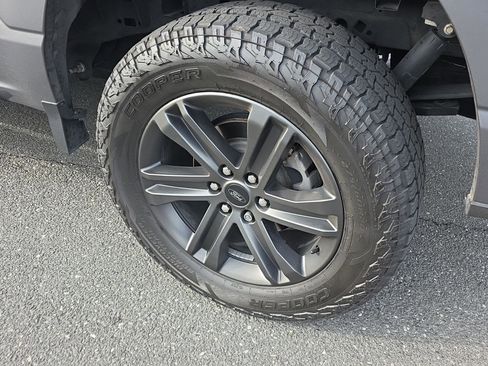 Used 2021 Ford F150 XLT w/ Equipment Group 302A High image 10