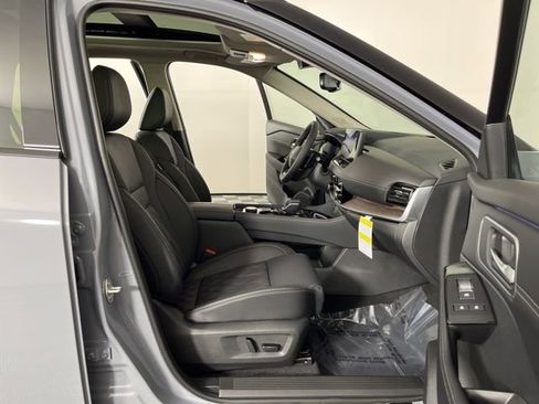 New 2026 Nissan Rogue Platinum AWD/4WD image 40