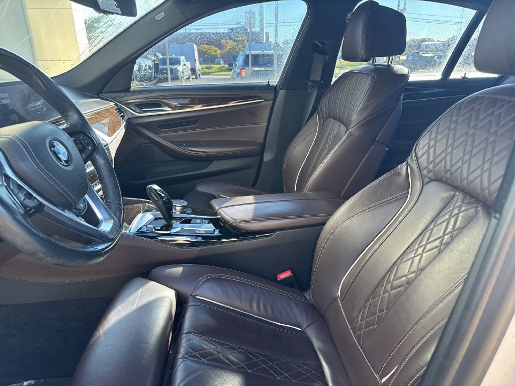 Used 2018 BMW 530i xDrive AWD/4WD image 10