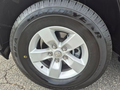 Used 2024 RAM 1500 Classic SLT image 9