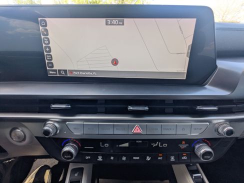 Certified 2024 Kia Telluride S image 27