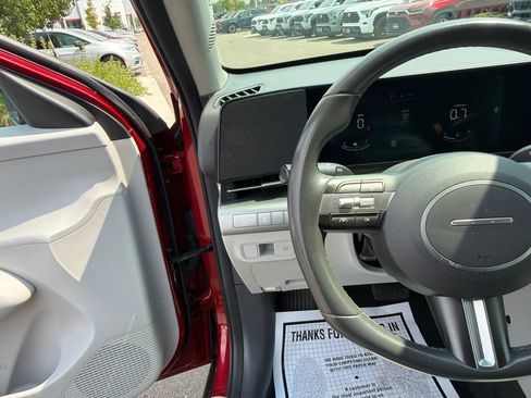 Used 2024 Hyundai Kona SEL AWD/4WD image 26