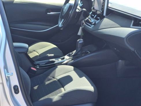 Used 2021 Toyota Corolla SE w/ Carpet Mat Package (TMS) FWD image 18
