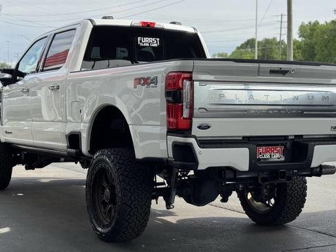 Used 2024 Ford F250 Platinum w/ FX4 Off-Road Package AWD/4WD image 5