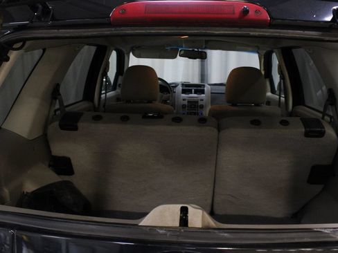 Used 2010 Ford Escape XLT AWD/4WD image 28