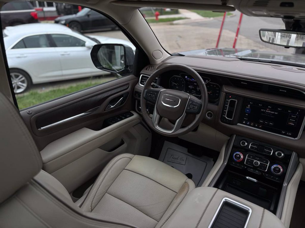 Used 2021 GMC Yukon XL Denali w/ Denali Ultimate Package AWD/4WD image 54