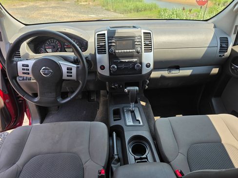 Used 2014 Nissan Xterra S AWD/4WD image 11
