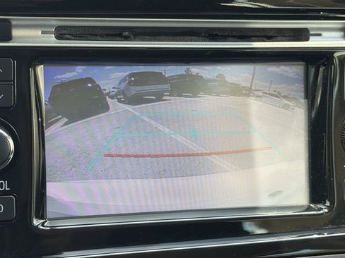 Used 2018 Toyota Prius C Two FWD image 20