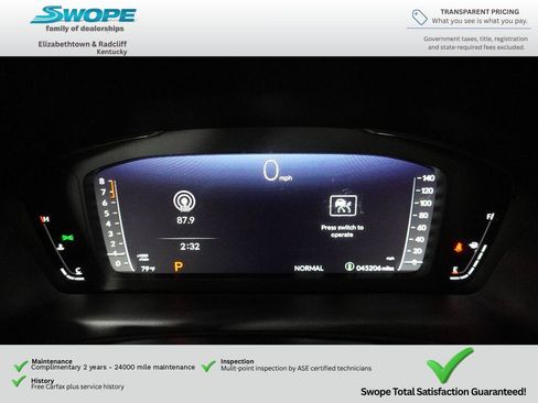 Used 2025 Honda Pilot Black Edition image 17
