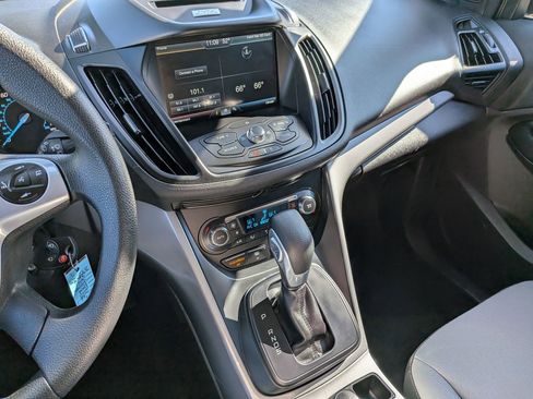 Used 2015 Ford Escape SE w/ Equipment Group 201A image 16