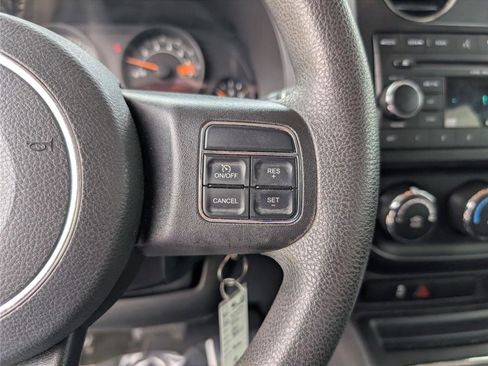 Used 2016 Jeep Patriot Sport w/ Power Value Group image 20