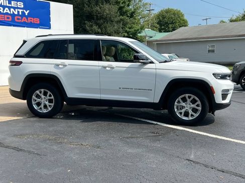 Used 2023 Jeep Grand Cherokee Limited AWD/4WD image 51