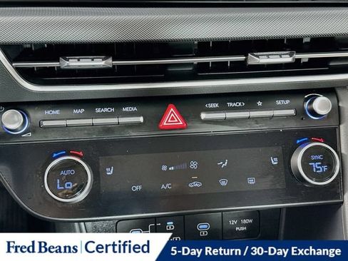 Certified 2025 Hyundai Sonata SEL AWD/4WD image 16