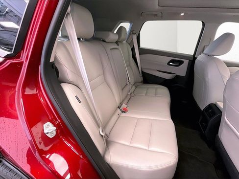 Certified 2023 Nissan Rogue SL image 18