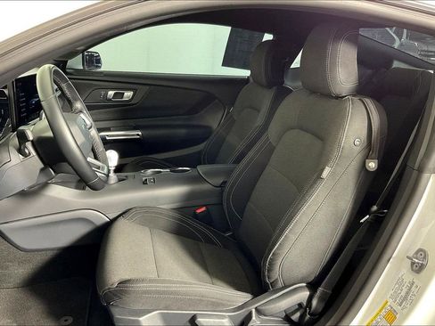 Used 2024 Ford Mustang GT RWD image 32