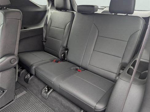 New 2026 Chevrolet Traverse LT w/ Driver Confidence Package image 17