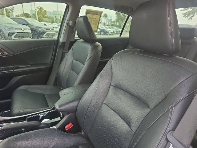 Used 2017 Honda Accord EX-L image 12