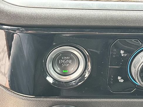 Certified 2024 Chevrolet Silverado 1500 LT AWD/4WD image 15